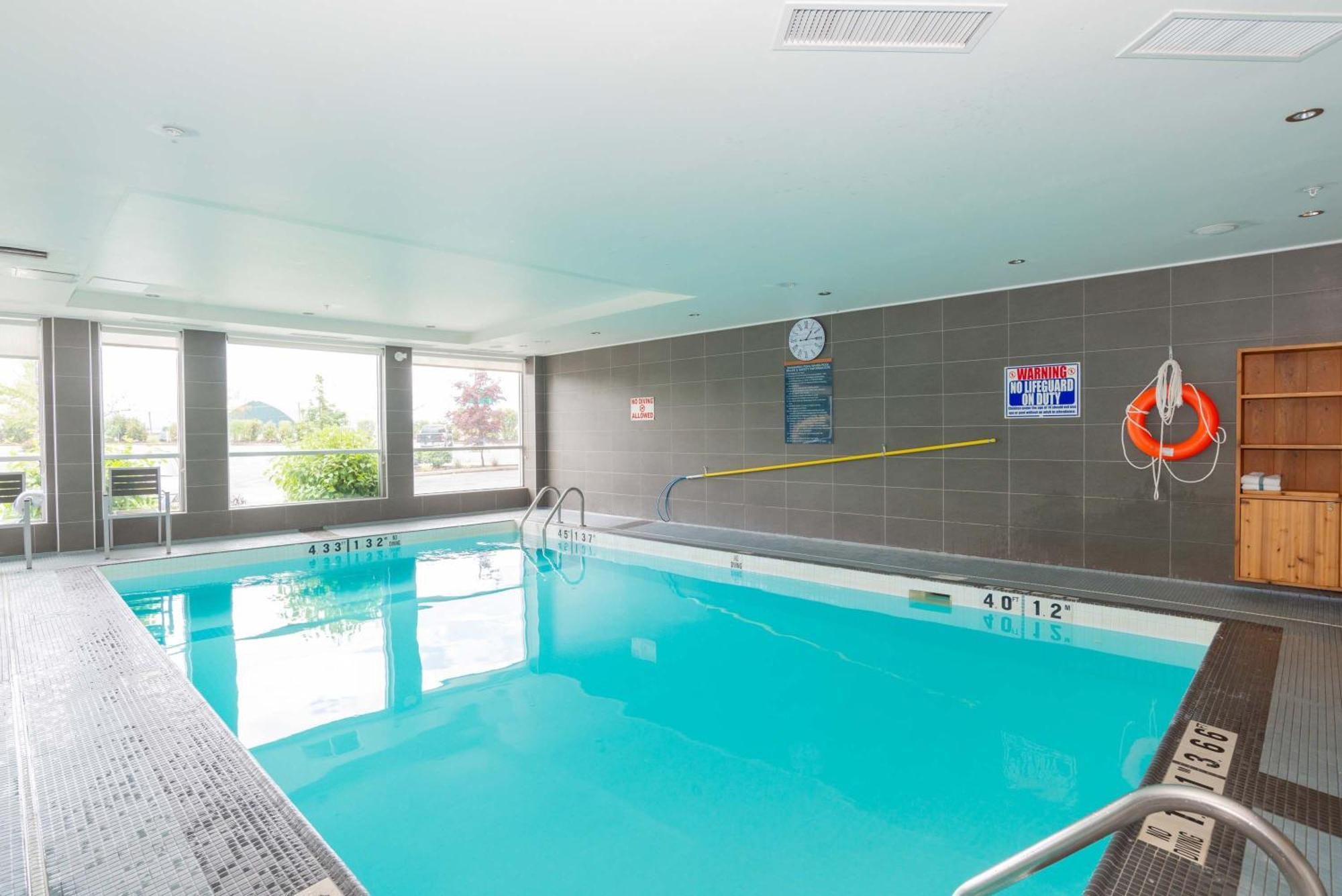 Sandman Hotel Abbotsford Airport Eksteriør bilde
